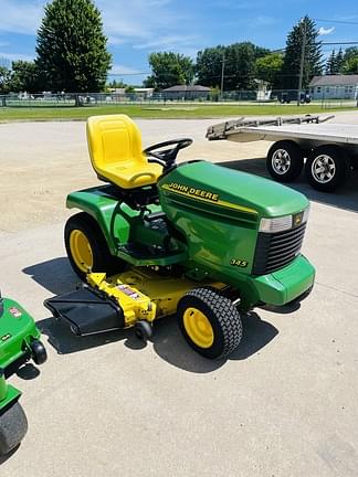 Image of John Deere 345 equipment image 4