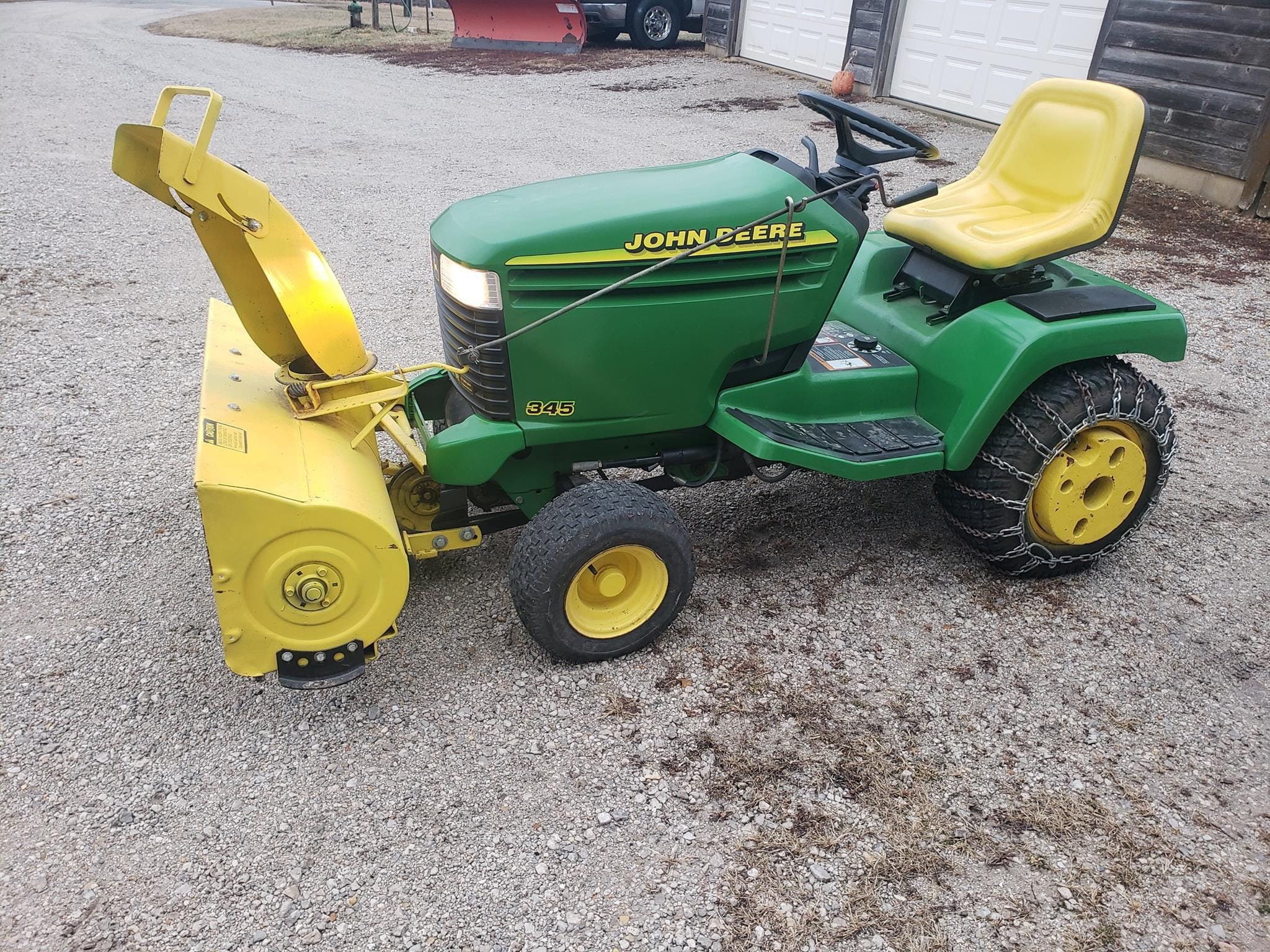 1997 John Deere 345 Equipment Image0