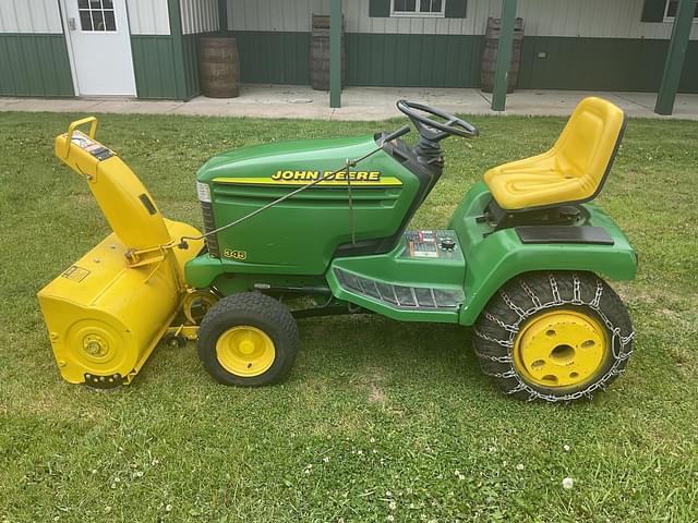 Image of John Deere 345 equipment image 3