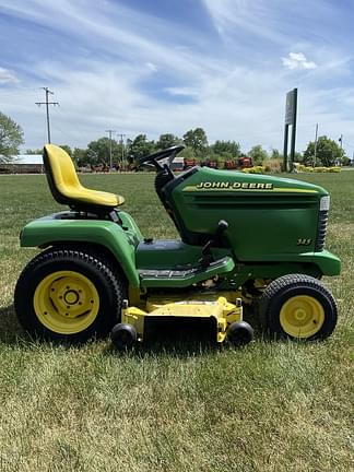 Image of John Deere 345 equipment image 3
