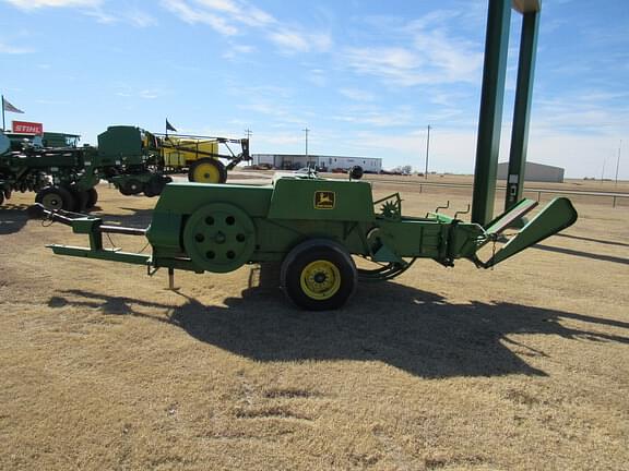 Image of John Deere 348 equipment image 1