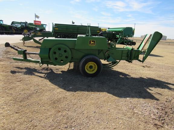 Image of John Deere 348 equipment image 1