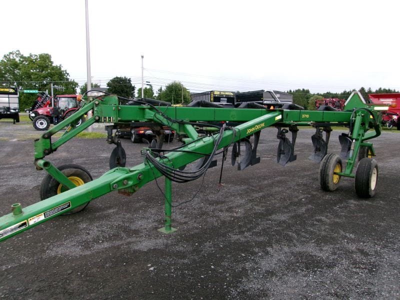 1997 John Deere 3710 Equipment Image0
