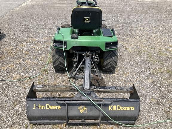 Image of John Deere 425 equipment image 2