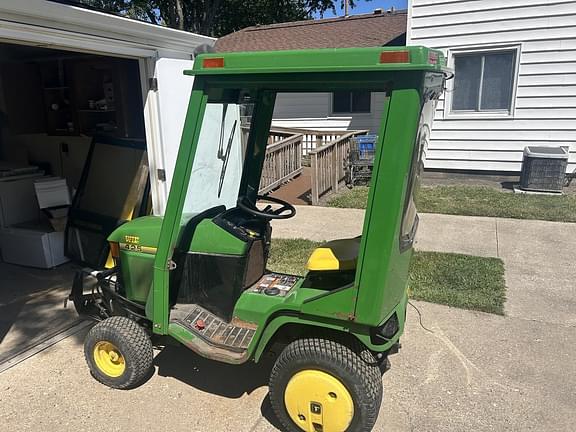 Image of John Deere 425 equipment image 1