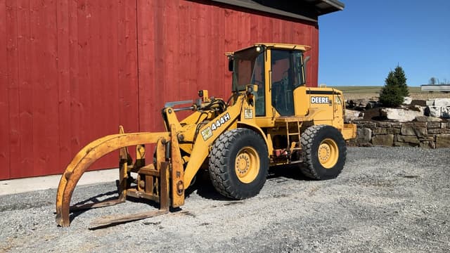 Image of John Deere 444H equipment image 3