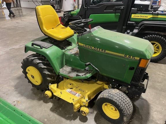 Image of John Deere 445 Image 1