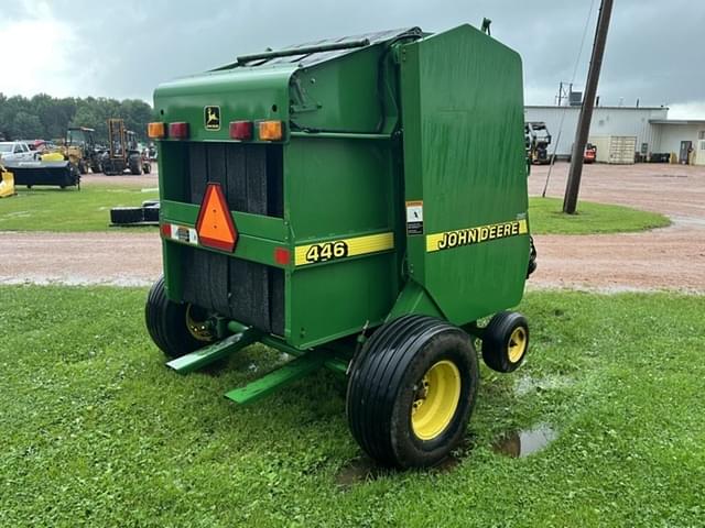Image of John Deere 446 equipment image 4