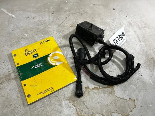 Image of John Deere 446 equipment image 1