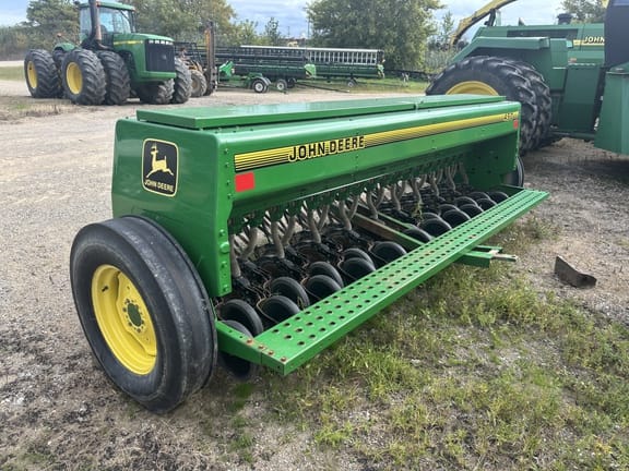 1997 John Deere 450 Equipment Image0