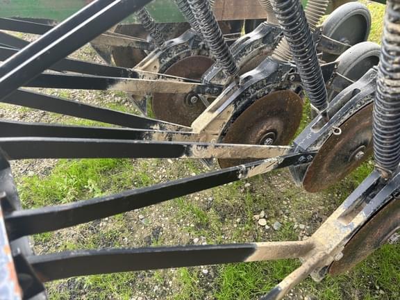 Image of John Deere 450 equipment image 4