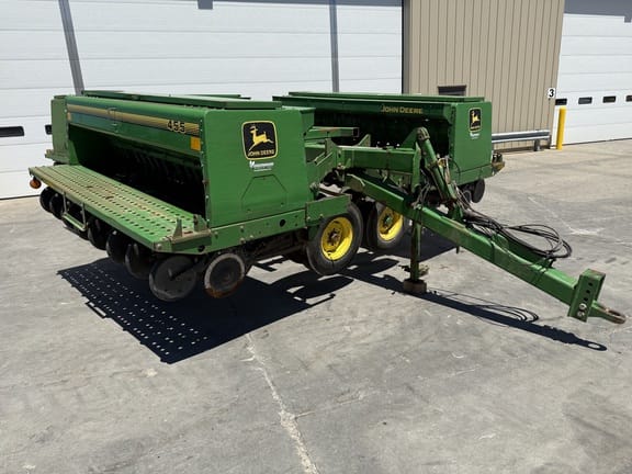 1997 John Deere 455 Equipment Image0