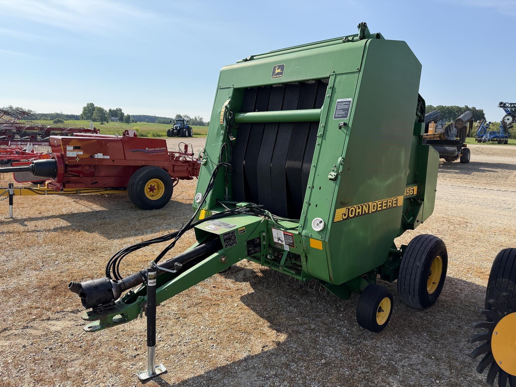 1997 John Deere 456 Equipment Image0
