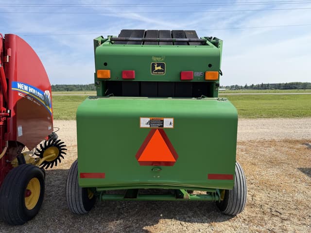 Image of John Deere 456 equipment image 4