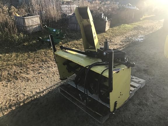 Image of John Deere 47" Snow Blower Primary image