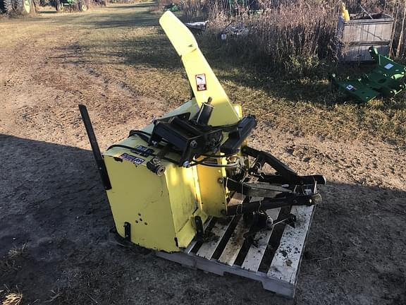 Image of John Deere 47" Snow Blower equipment image 2