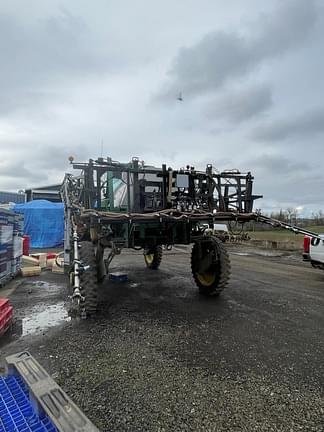 Image of John Deere 4700 equipment image 1