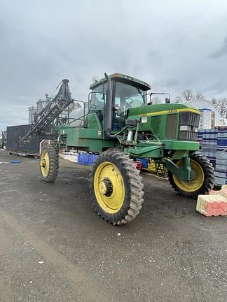 Image of John Deere 4700 equipment image 3