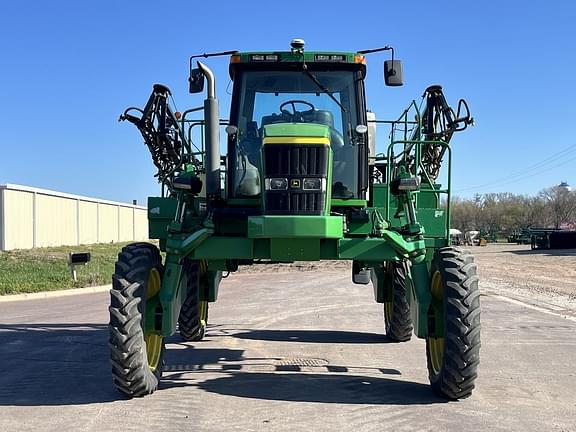 Image of John Deere 4700 equipment image 2