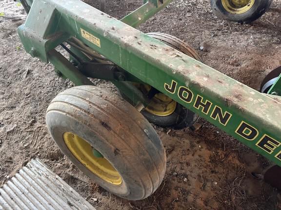 Image of John Deere 610 equipment image 4