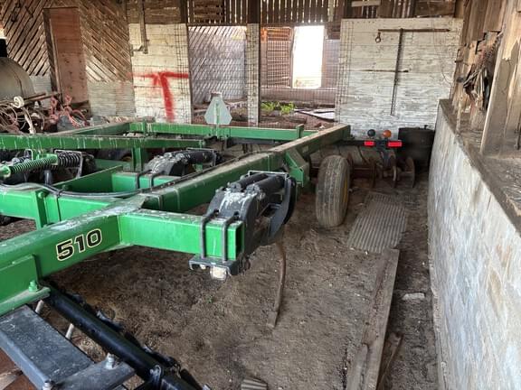 Image of John Deere 610 equipment image 1
