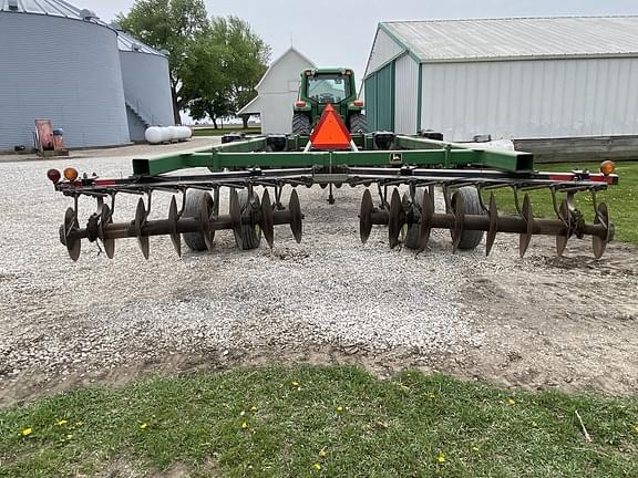 Image of John Deere 510 equipment image 2