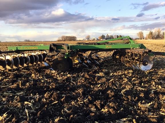 Image of John Deere 510 equipment image 1