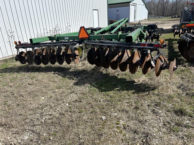 Image of John Deere 510 equipment image 3