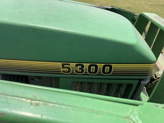 Image of John Deere 5300 equipment image 1