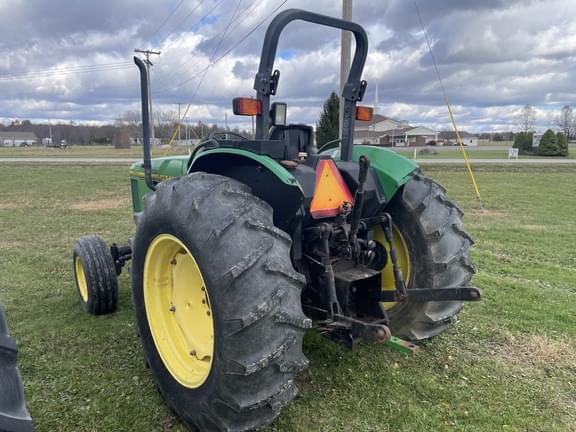 Image of John Deere 5300 equipment image 3