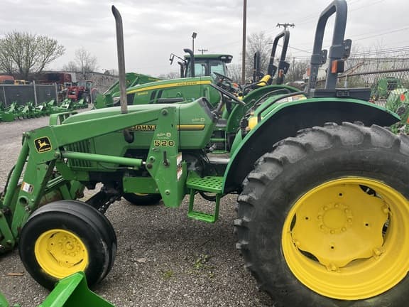 Image of John Deere 5400 equipment image 2