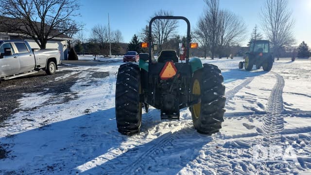 Image of John Deere 5400 equipment image 3