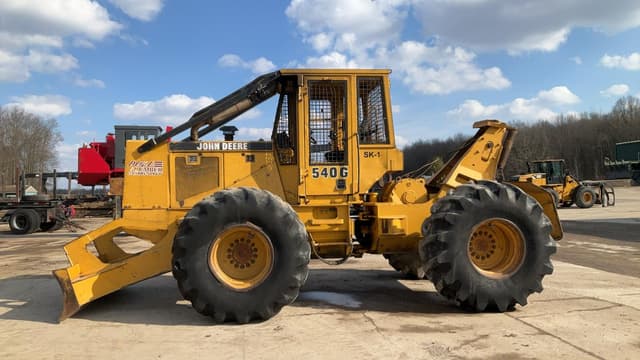 Image of John Deere 540G equipment image 2