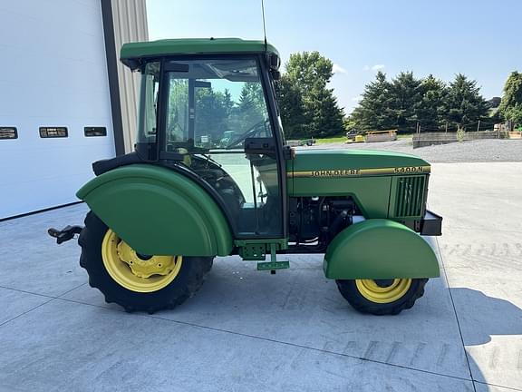 Image of John Deere 5400N equipment image 1