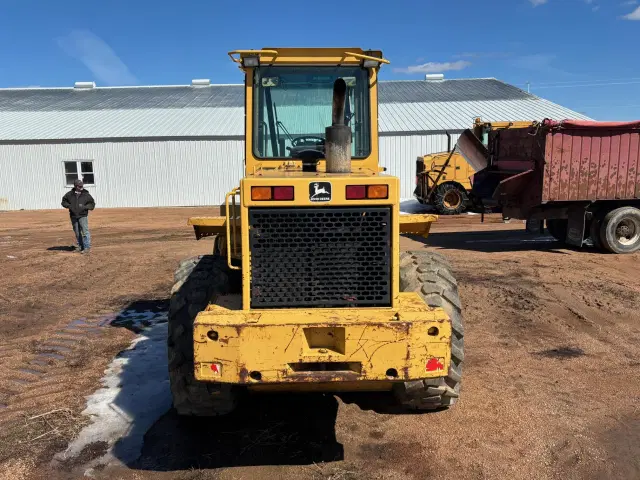 Image of John Deere 544GLL equipment image 4