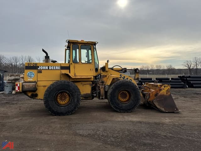 Image of John Deere 544G equipment image 1
