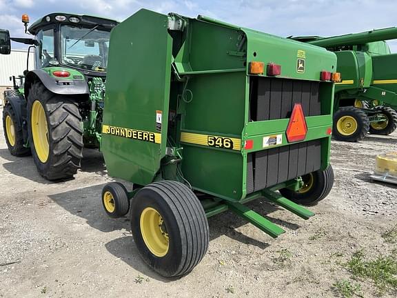 Image of John Deere 546 equipment image 3