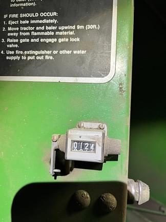 Image of John Deere 546 equipment image 1