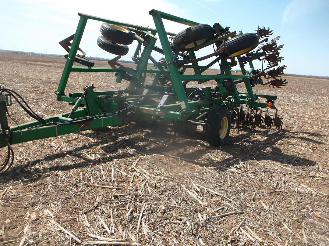 Image of John Deere 550 Image 0
