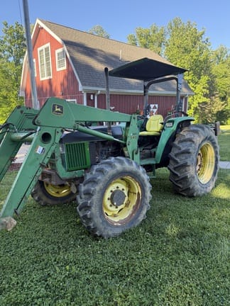 1997 John Deere 5500 Equipment Image0