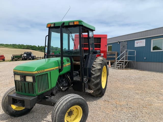 Image of John Deere 5500 equipment image 3