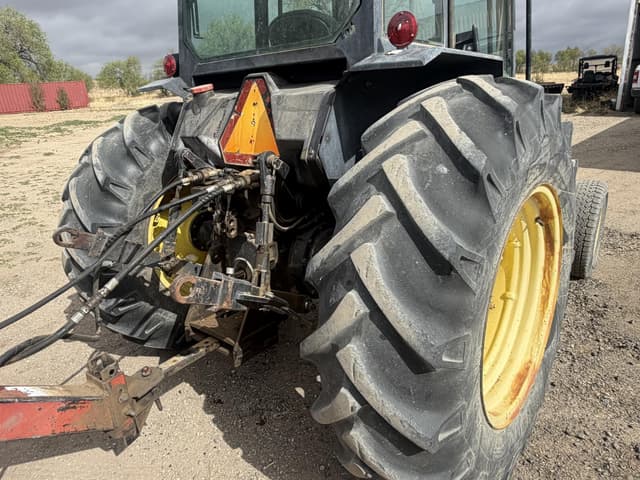 Image of John Deere 5500 equipment image 3