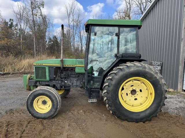Image of John Deere 5500 equipment image 2