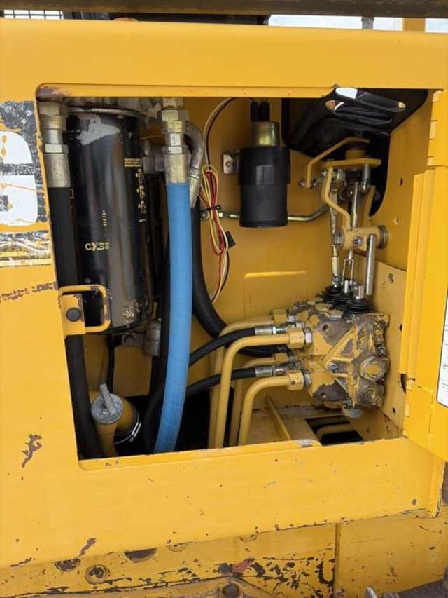 Image of John Deere 550G LGP equipment image 4
