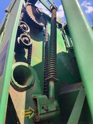 Image of John Deere 566 equipment image 4