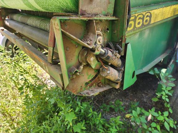 Image of John Deere 566 equipment image 3
