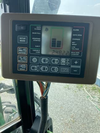 Image of John Deere 566 equipment image 4