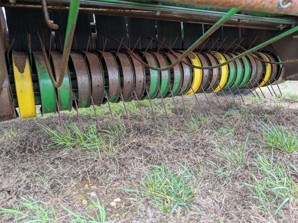 1997 John Deere 566 Equipment Image0