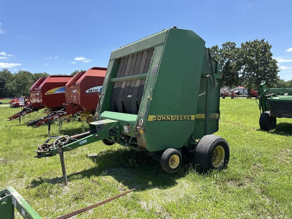 Image of John Deere 566 Image 1