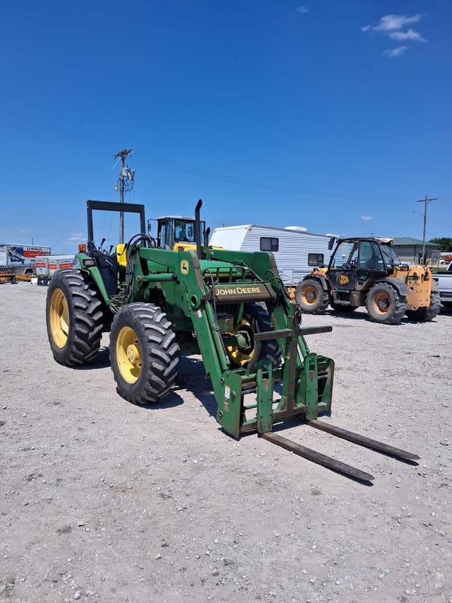 Image of John Deere 6200 equipment image 1